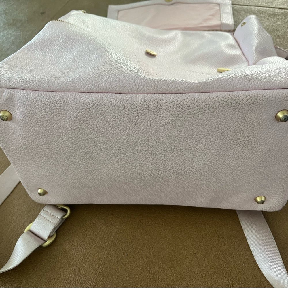 Freshly picked Pink diaper bag - Picture 3 of 12